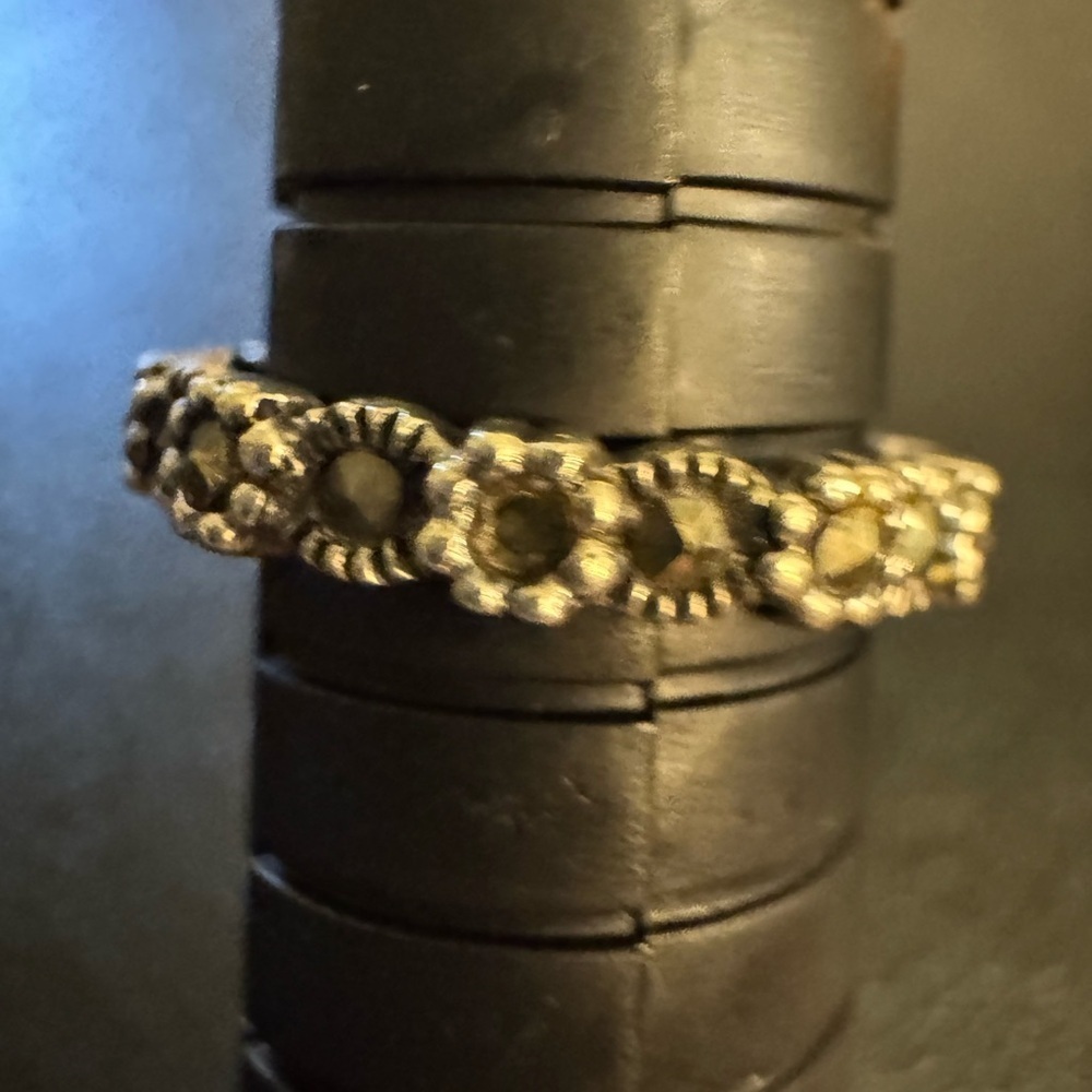 Sterling Silver with Black Marcasite Rhinestones Ring Sz 6